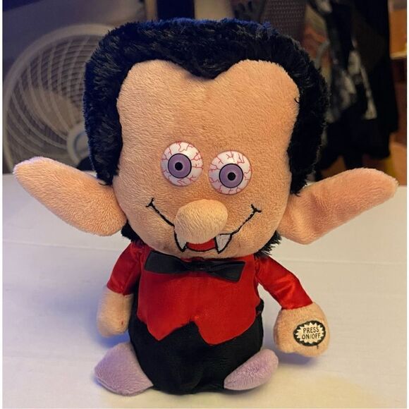 Dan Dee Wobbling Monsters Halloween Animated Dancing Plush Vampire Toy Sings Fe - Picture 3 of 12